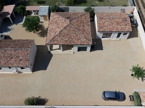 Propriété rare 3 maisons neuves de plein-pied terrain 1400 m2