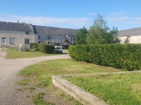 Maison 11 pièces 477 m²