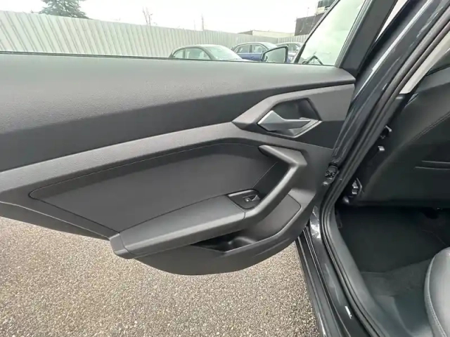 Audi A1 sportback 30 tfsi 116 ch s tronic 7 — photo 21