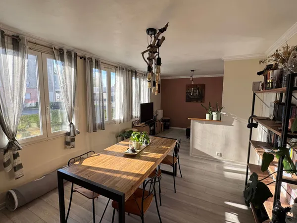Appartement 5 pièces 77 m²