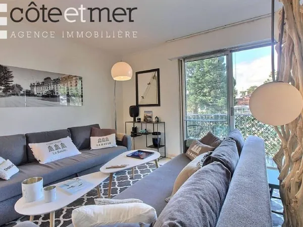 Studio 1 pièce 28 m²