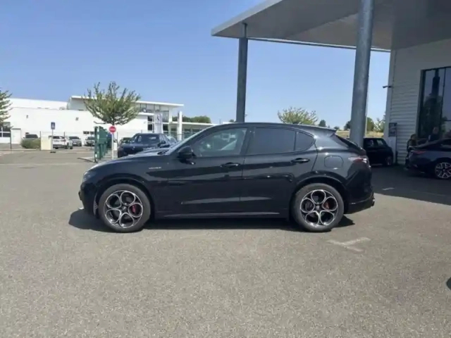 Alfa Romeo Stelvio 2.2 diesel 210ch veloce q4 at8 my22 — photo 4