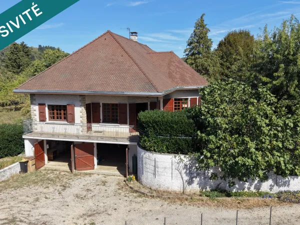 Maison 193 m² sur terrain constructible de 4 965 m²
