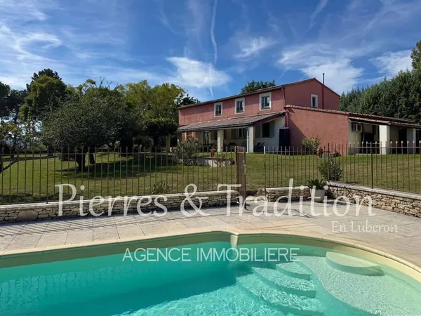 Maison 10 pièces 229 m²