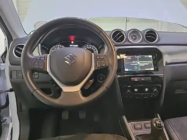 Suzuki Vitara 1.0 boosterjet — photo 34