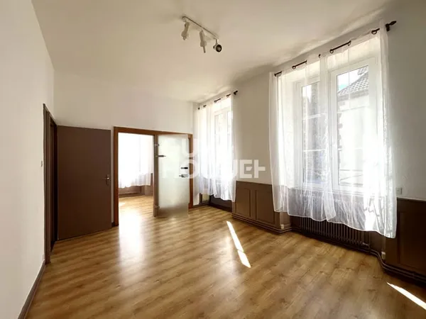 Bureau et espace de travail Location Thann 3p 78m² 580€