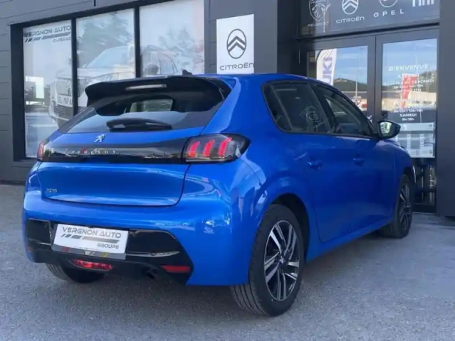 Peugeot 208 ii puretech 100 s&amp;s eat8 allure — photo 5
