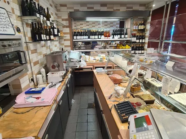 Boutique 2 pièces 50 m²