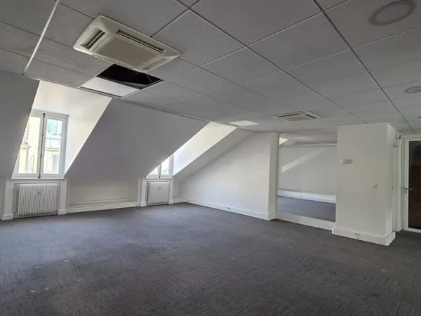 Paris 9 Opéra / Saint Lazare 261 m2 de Bureaux à louer