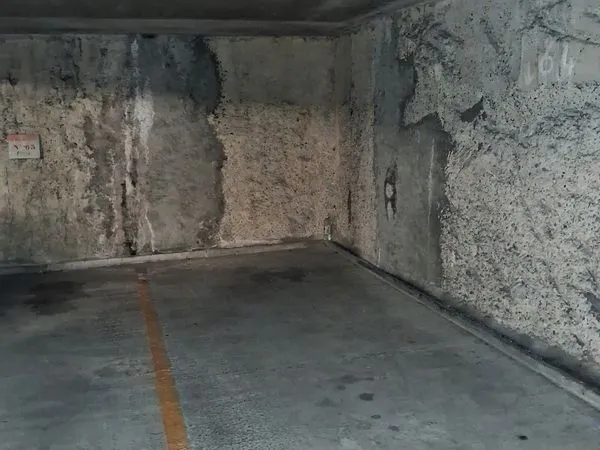 Place dans parking sécurisé