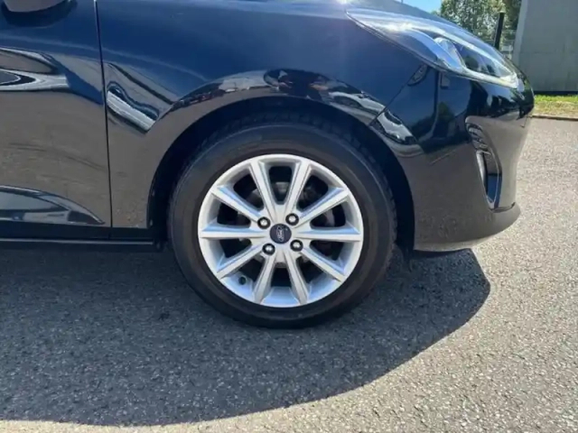 Ford Fiesta 1.5 tdci 85ch stop&amp;start titanium 5p euro6.2 — photo 14