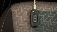 Renault Clio 1.0 TCe 90ch Evolution — photo 16