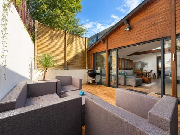 Vends maison - 82 m² - 4 pièces, 2 chambres - Rennes 35000