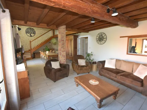 CORPS DE FERME T5 DE 1830 SUPERBEMENT RÉNOVÉ SUR TERRAIN ARBORÉ 6000 M²