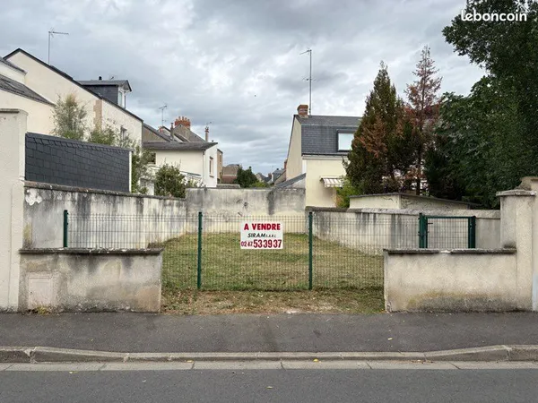 Terrain constructible Tours Centre