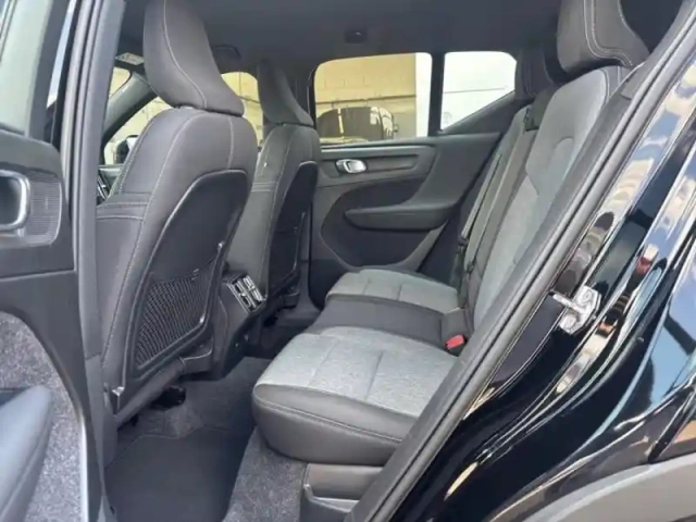 Volvo Xc40 t2 129ch momentum business geartronic 8 — photo 10