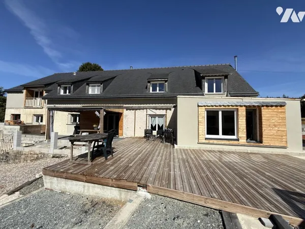 Maison 8 pièces 209 m²