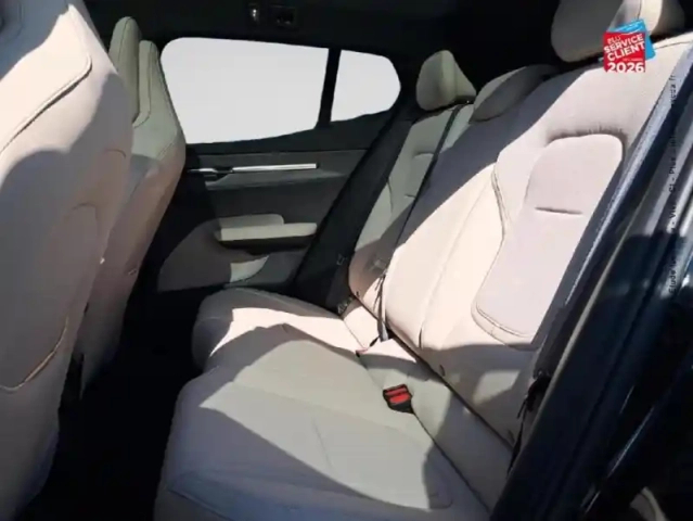 Volvo Ex30 cross country p5 long range 272ch 69kwh ultra — photo 11