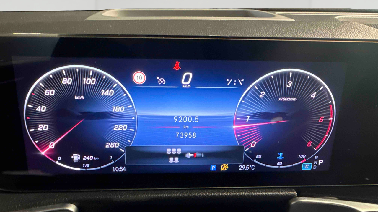 Mercedes GLB 200 d 8G-DCT — photo 18