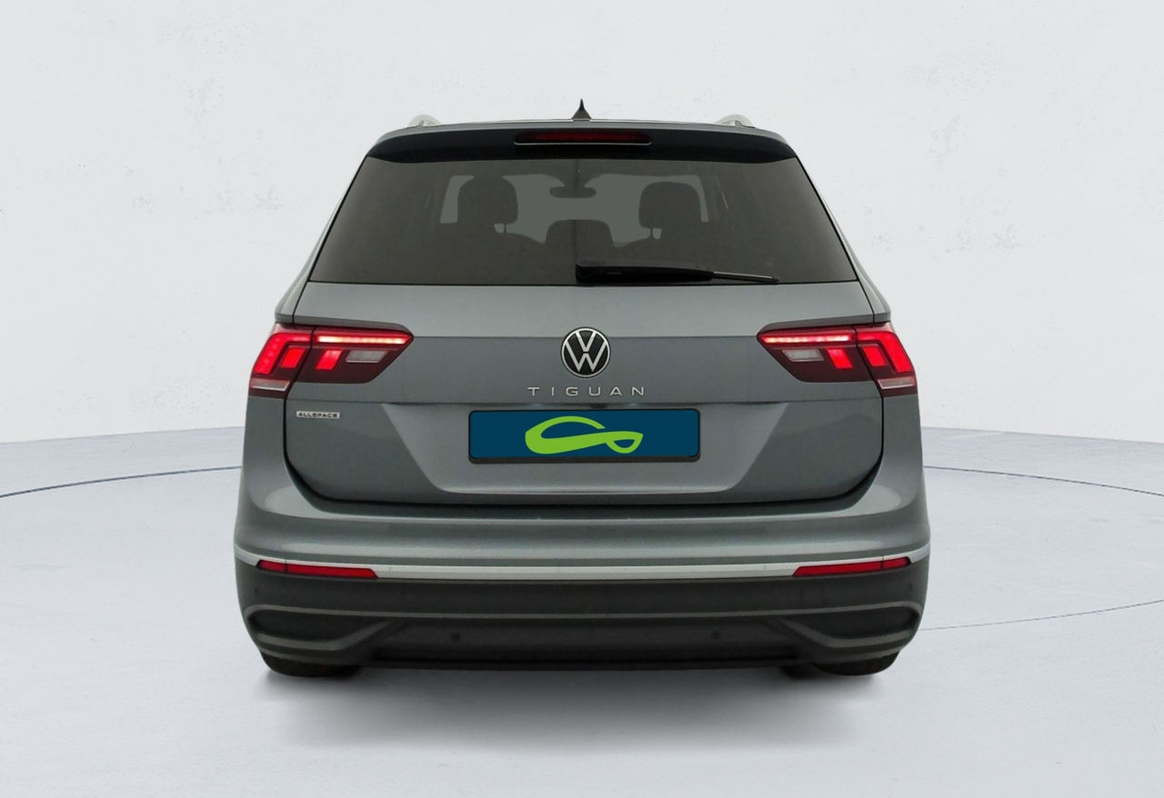 Volkswagen Tiguan Allspace — photo 4