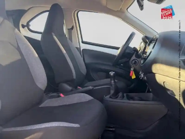 Toyota Aygo X 1.0 vvt-i 72ch dynamic my23 — photo 20