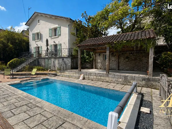 Maison 6 pièces 167 m²