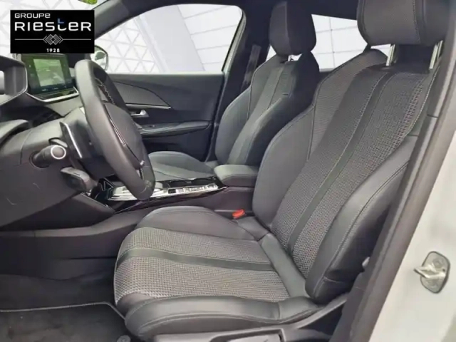 Peugeot 2008 puretech 130 s&amp;s eat8 — photo 9