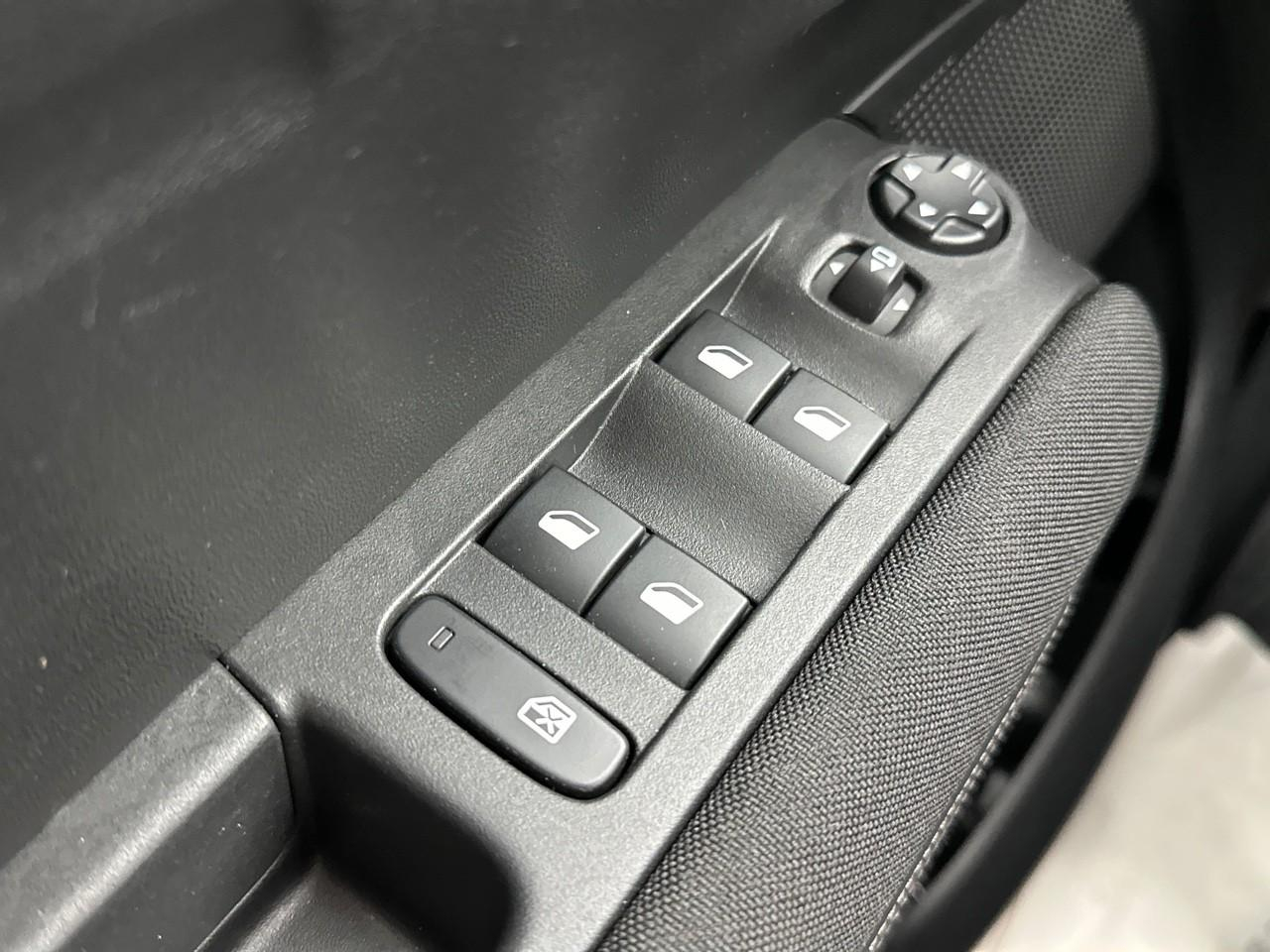 Citroën C3 Aircross puretech 130 s&s eat6 shine — photo 15