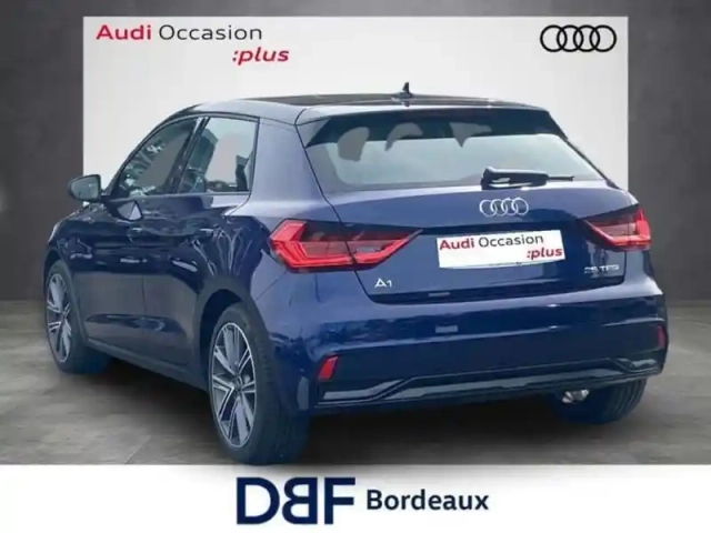 Audi A1 25 tfsi 95 ch s tronic 7 design — photo 3