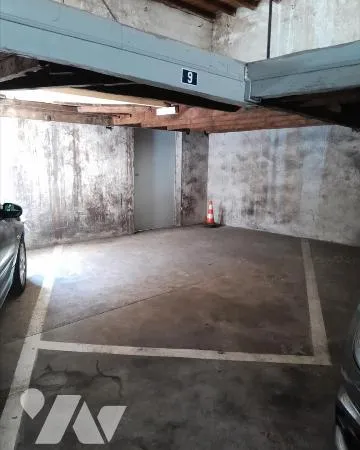 Stationnement Location Tournon-sur-Rhône   150€