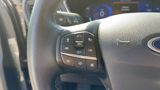 Ford Kuga 2.5 Duratec 190 Flexifuel Hybrid CVT - Vignale – 2023 – 29497 km – Autre – Boîte Automatique — photo 6