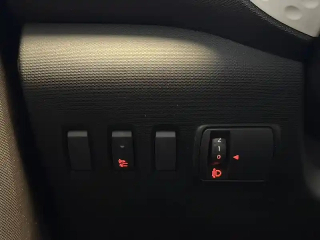 Renault Twingo iii e-tech — photo 39