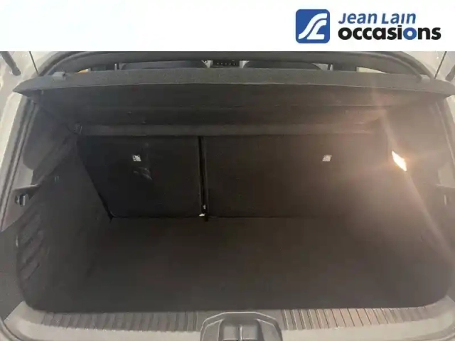 Renault Clio e-tech 140 - 21n — photo 50