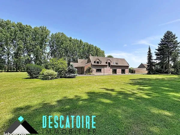 Propriété 8 pièces 320 m²