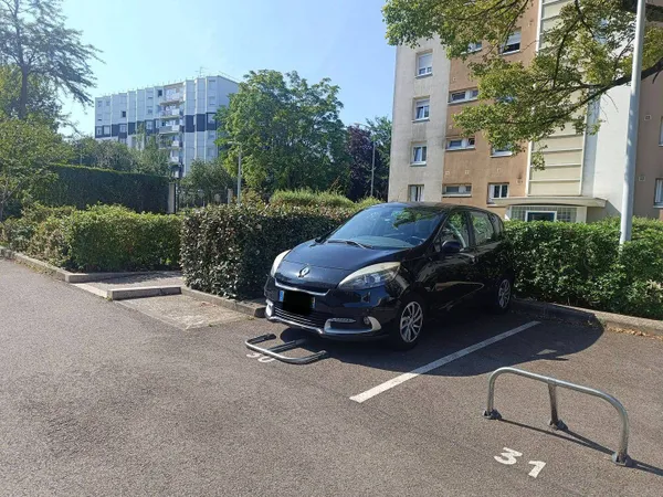 Parking 13 m²