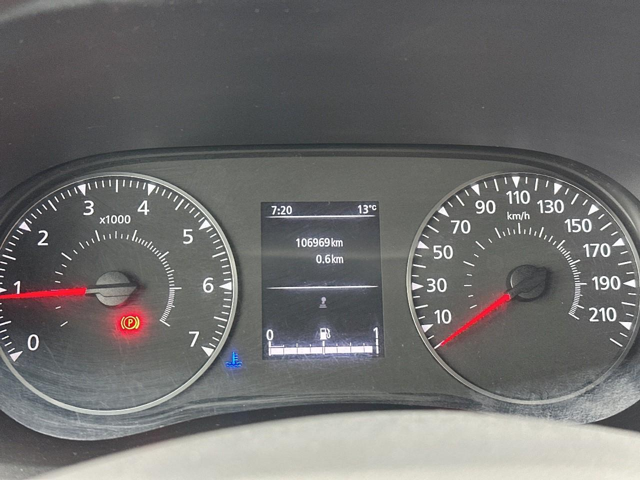 Renault Master fgn trac f3300 l2h2 blue dci 135 confort — photo 23
