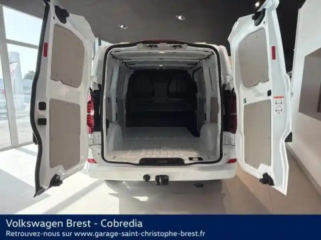 Volkswagen Transporter fg van l1 2.0 tdi 150ch business bva8 — photo 12