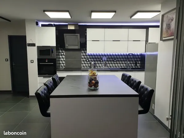 Appartement T3 - 67 m² - Parking double boxé