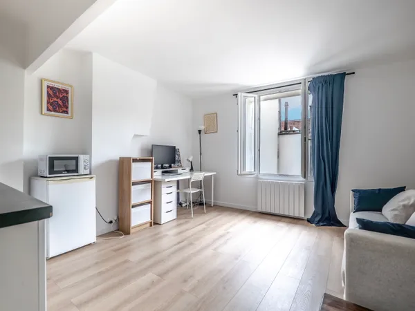 Vends studio rénové et équipé 21m² Paris 5ème - Quartier Sorbonne Henri IV