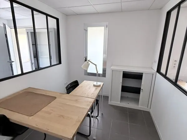 Local professionnel 2 pièces 34 m²