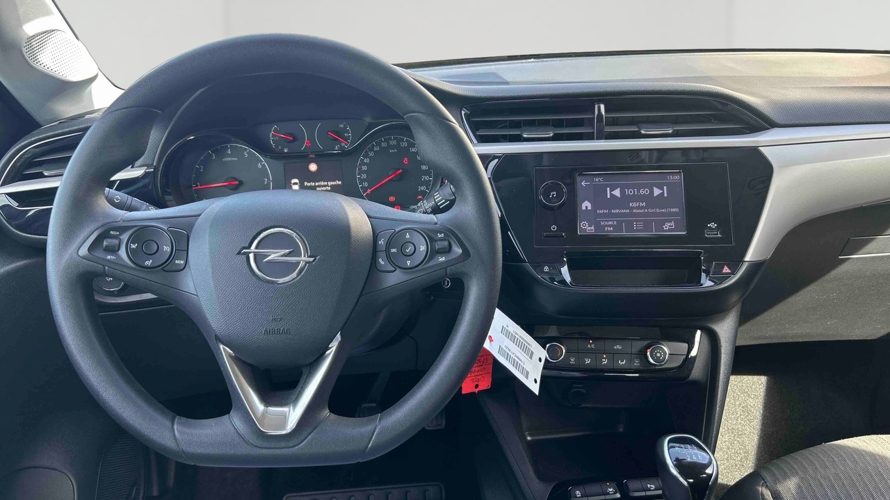 Opel Corsa 1.2 Turbo 100 ch BVM6 — photo 9