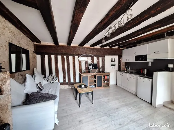 Studio 1 pièce 28 m²