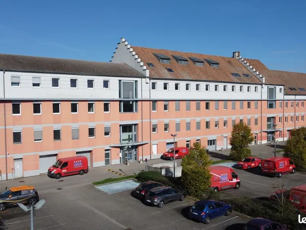 PARC de la MER ROUGE : BUREAUX À LOUER DISPONIBLES IMMÉDIATEMENT