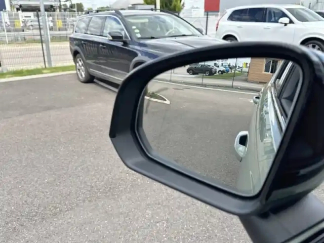 Volvo Ex40 single extended range 252ch plus — photo 12