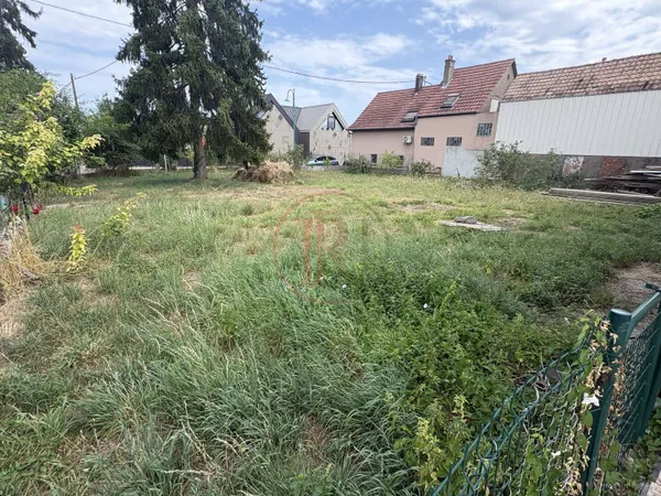 Terrain 486 m²