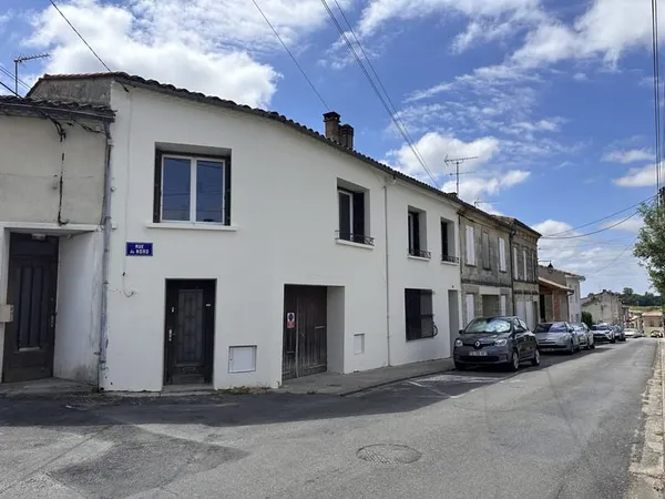 Immeuble à fort potentiel au coeur de la Bastide de Sauveter