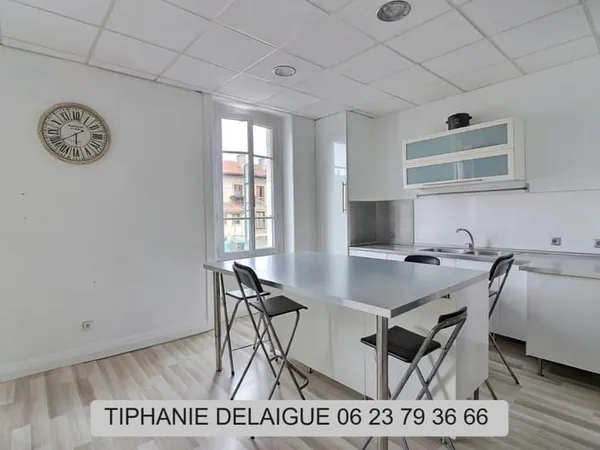 Firminy 42700 Appartement traversant 84,64 m² habitables 2 chambres GARAGE 2 caves 4 Greniers