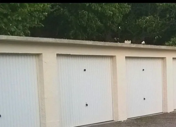 Garage à louer