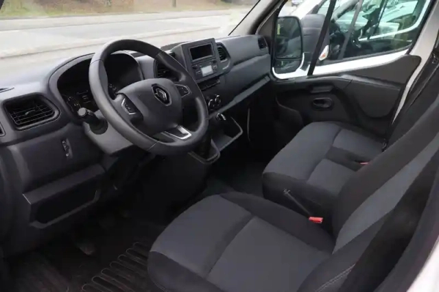 Renault Master fgn trac f3300 l2h2 blue dci 135 — photo 19
