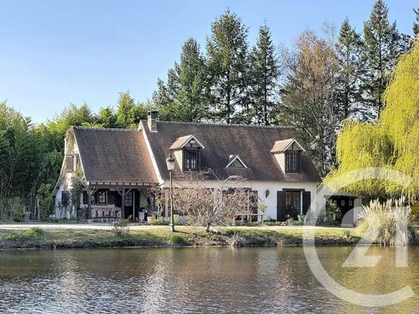 Maison 9 pièces 222 m²